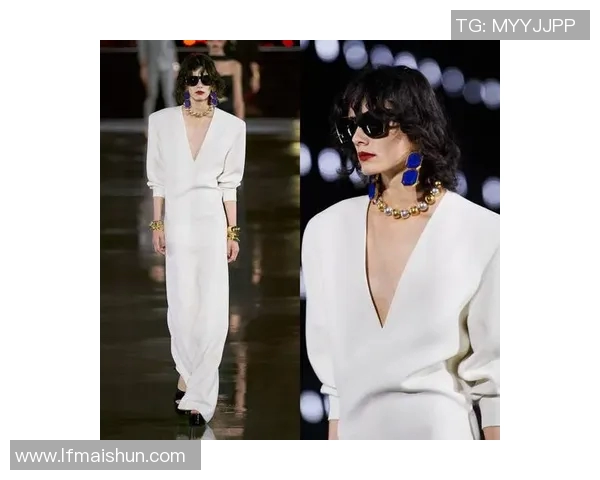 足球球星挑战女装风格 展现别样魅力与自信跨界突破 足球球星挑战女装风格 展现别样魅力与自信跨界突破